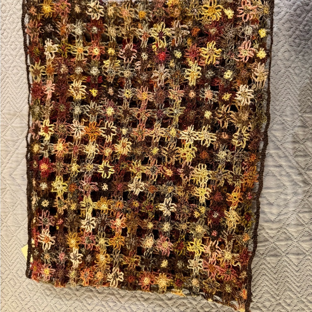 Floral Lace Scarf - Picture 3 of 9